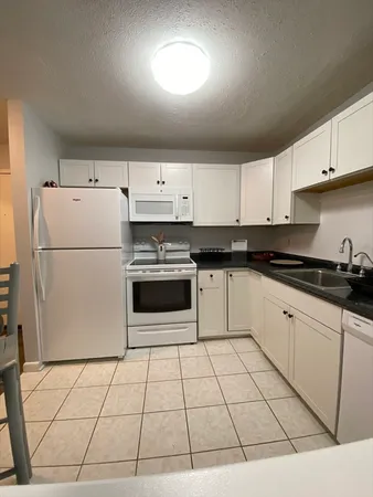 $289,800 | 11 Weld Street, Unit 14, Framingham, MA 01702
