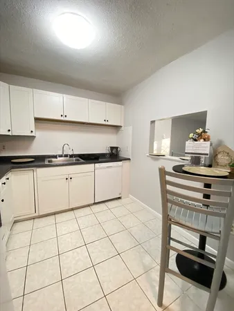 $289,800 | 11 Weld Street, Unit 14, Framingham, MA 01702