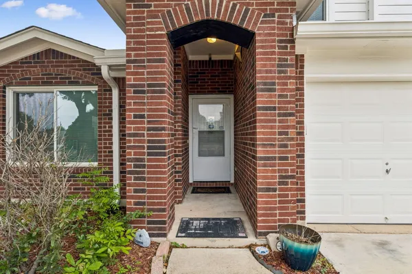 $399,000 | 408 Glen Valley Lane, Leander, TX 78641