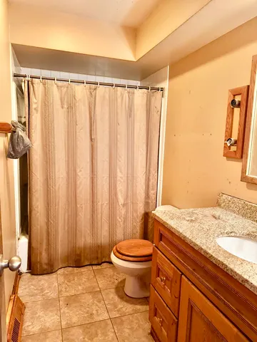 $249,900 | 947 Maple Lane, Bartlett, IL 60103