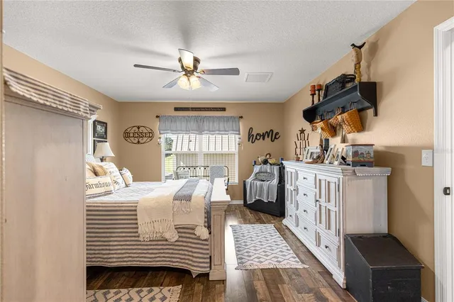 $332,900 | 646 Southeast 65th Circle, Ocala, FL 34472