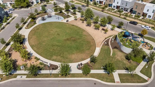 $3,400 | 2516 Simond Avenue, Unit D, Austin, TX 78723