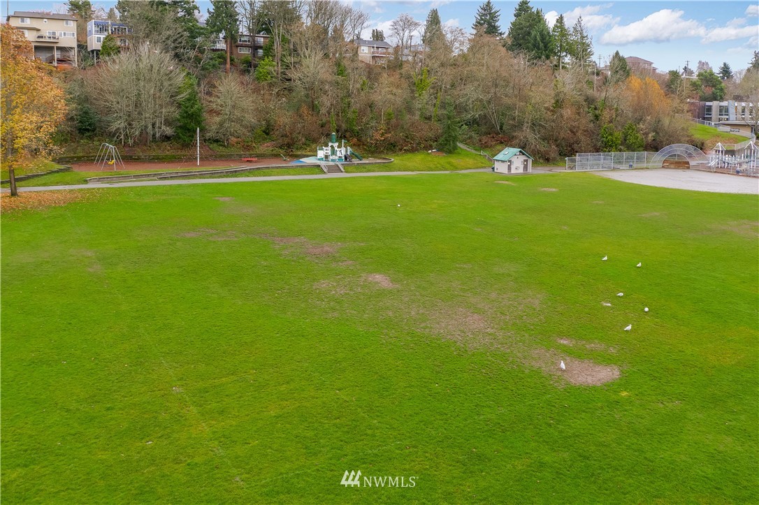 5257 Fauntleroy Way Southwest Seattle, WA 98136 - Photo 21 of 27