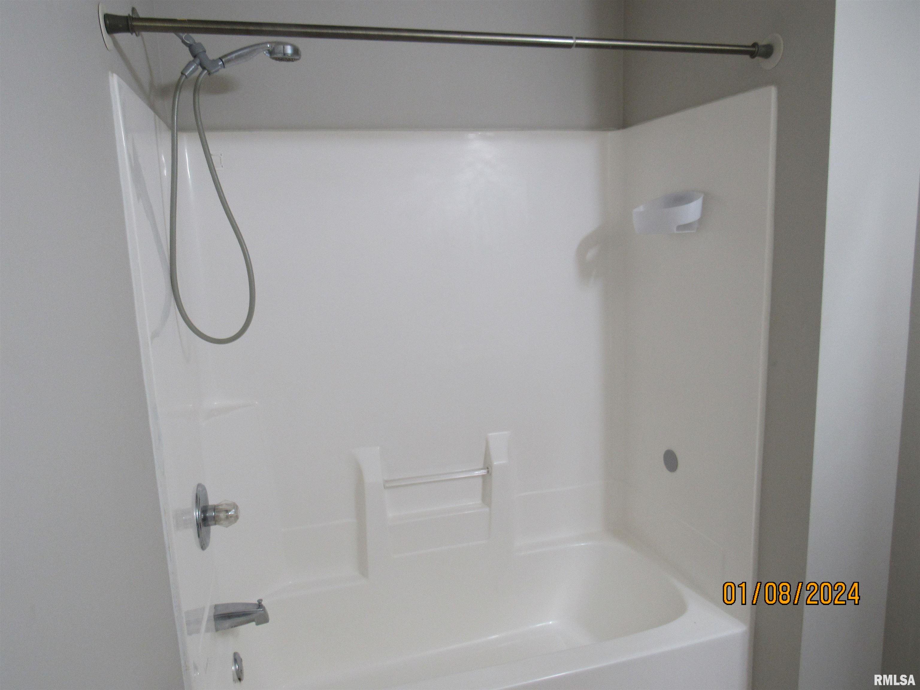 1934 Cobblestone Washington, IL 61571 - Photo 20 of 35