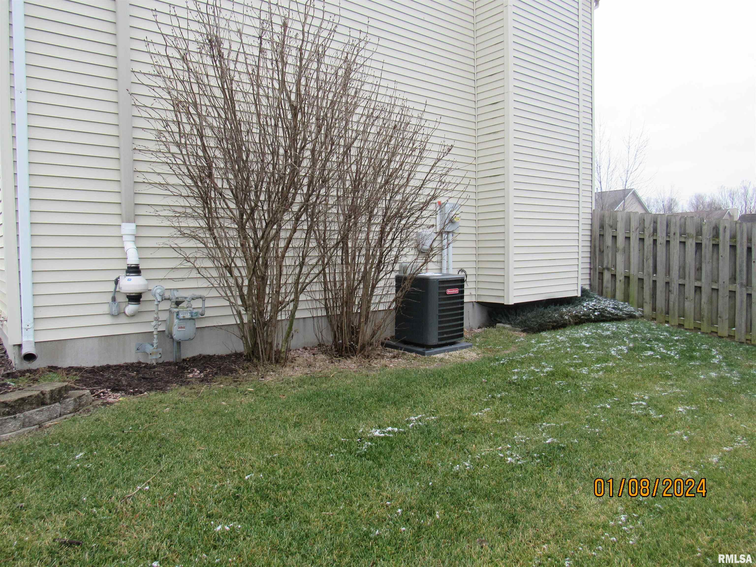 1934 Cobblestone Washington, IL 61571 - Photo 2 of 35