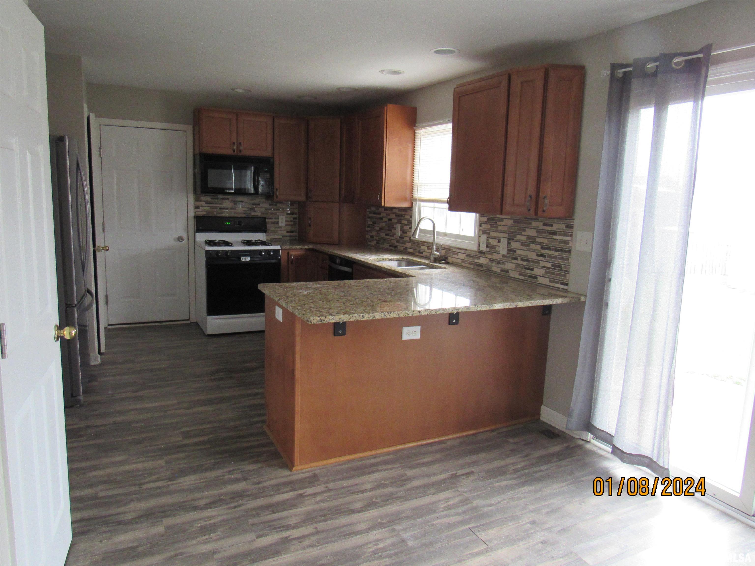 1934 Cobblestone Washington, IL 61571 - Photo 10 of 35