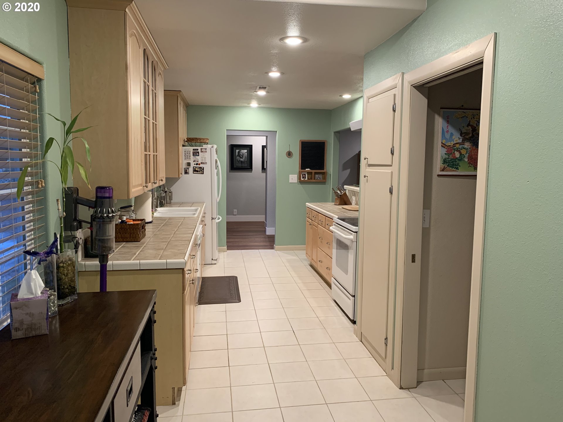 4081 Gardner Road Southeast Salem, OR 97302 - Photo 12 of 29 Gallery Image 12