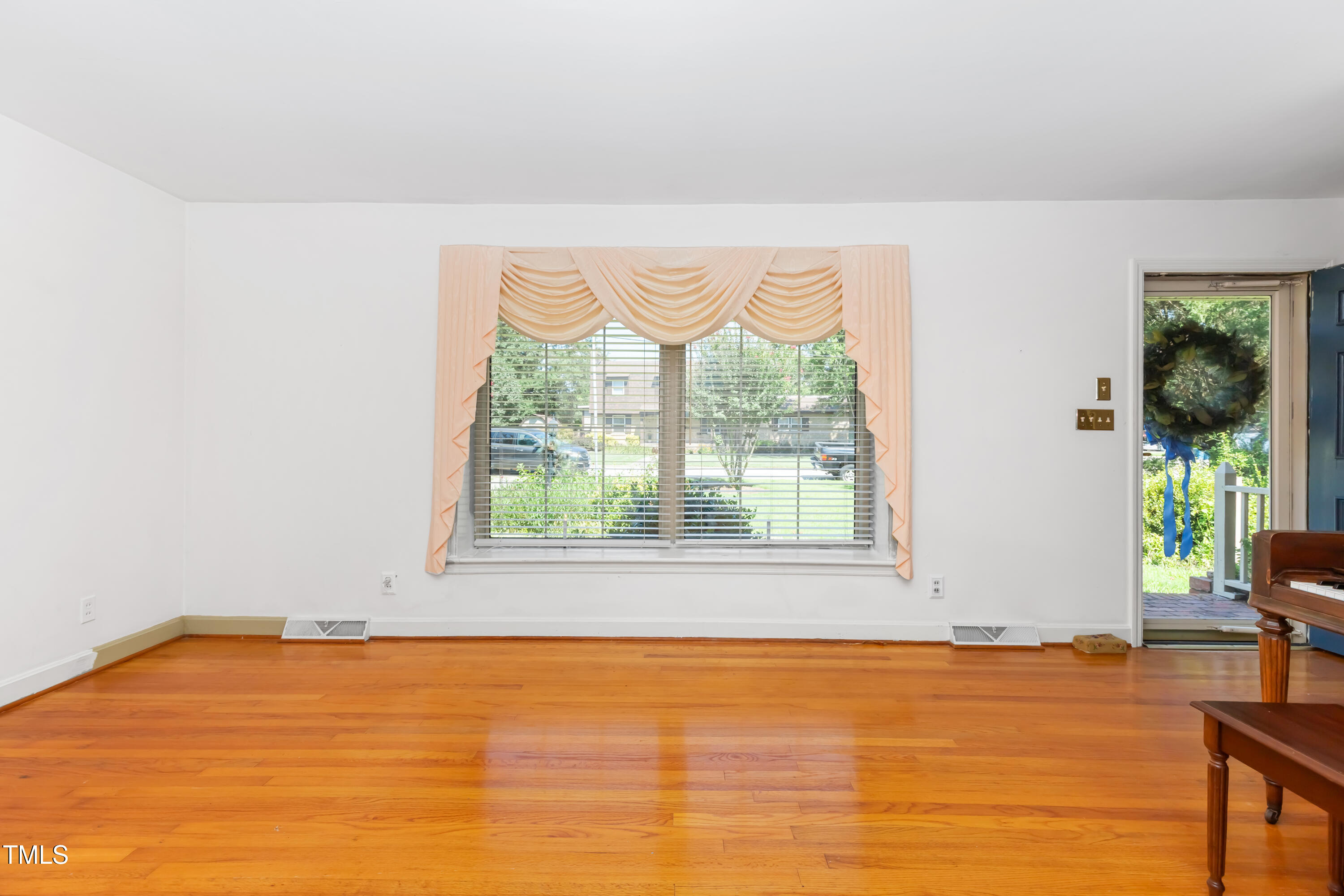 707 West Morris Circle Dunn, NC 28334 - Photo 12 of 29 _MG_1226