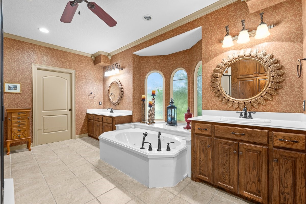 1303 China Grove Drive Rosharon, TX 77583 - Photo 19 of 42 Gallery Image 19