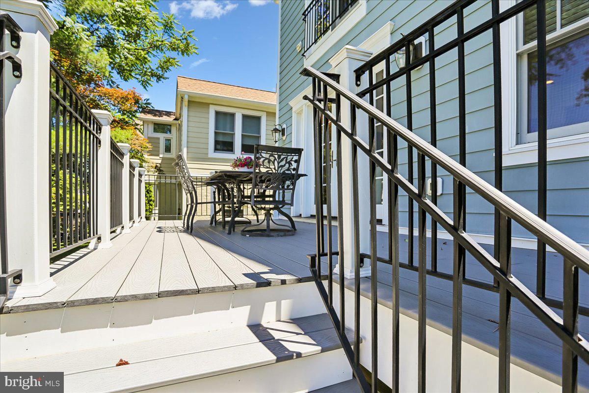 7800 Radnor Road Bethesda, MD 20817 - Photo 72 of 82 Rear deck