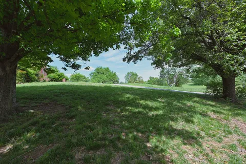 $750,000 | 795 New Shackle Island Road, Hendersonville, TN 37075