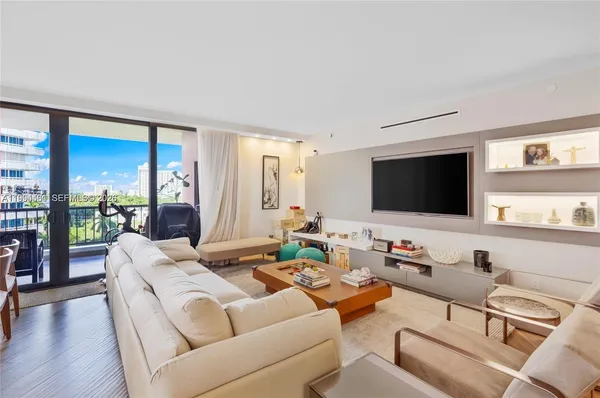 $1,599,000 | 1581 Brickell Avenue, Unit 506, Miami, FL 33129