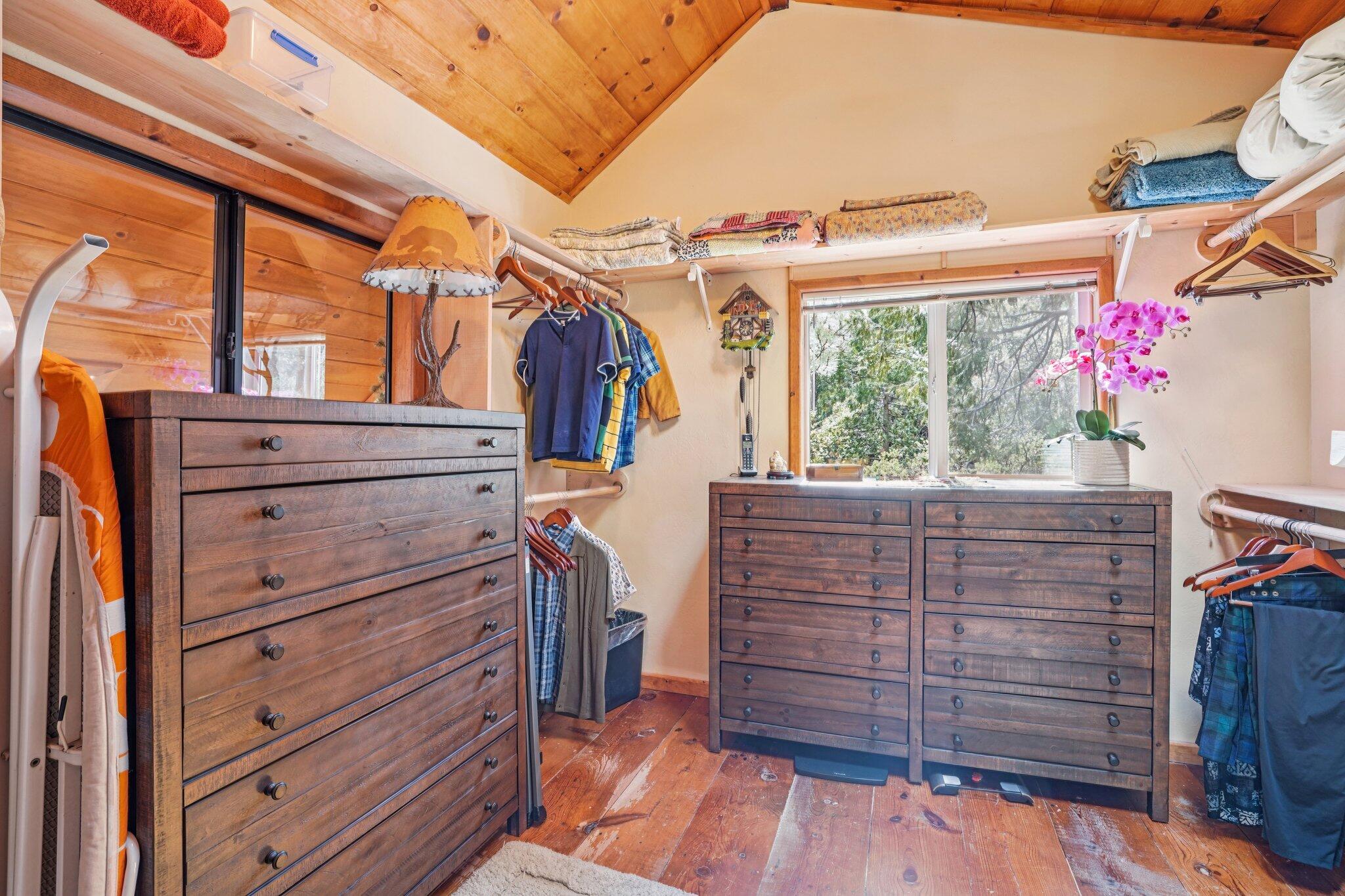 25361 Skyline Way Idyllwild, CA 92549 - Photo 24 of 42 a view of outdoor space and wooden deck