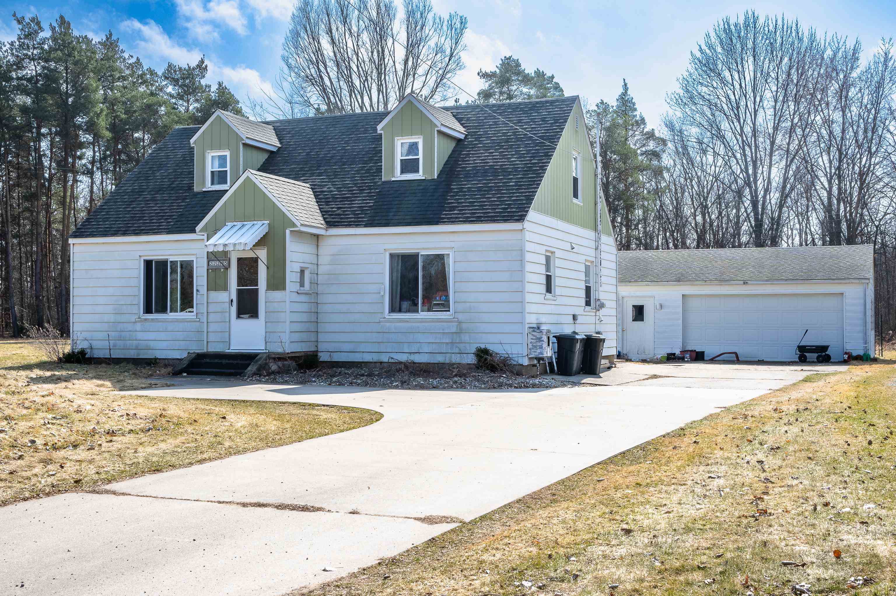 22295 Gratiot Road Merrill, MI 48637 - Photo 2 of 28