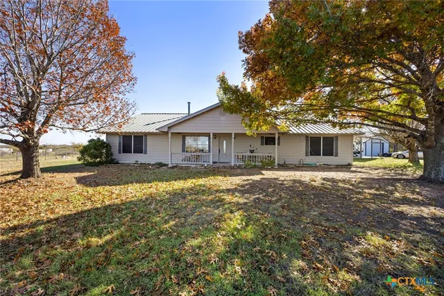 $650,000 | 18751 Highway 95, Holland, TX 76534