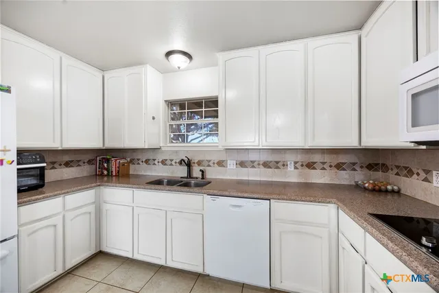 $650,000 | 18751 Highway 95, Holland, TX 76534