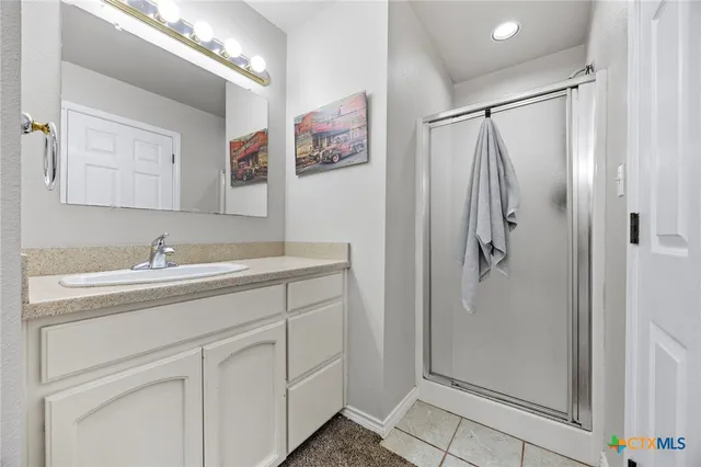 $650,000 | 18751 Highway 95, Holland, TX 76534