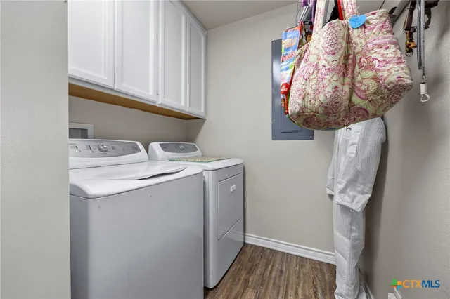 $650,000 | 18751 Highway 95, Holland, TX 76534