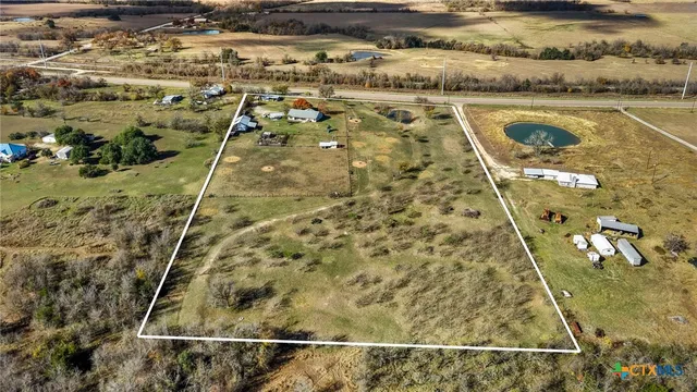 $650,000 | 18751 Highway 95, Holland, TX 76534
