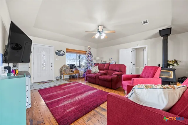 $650,000 | 18751 Highway 95, Holland, TX 76534