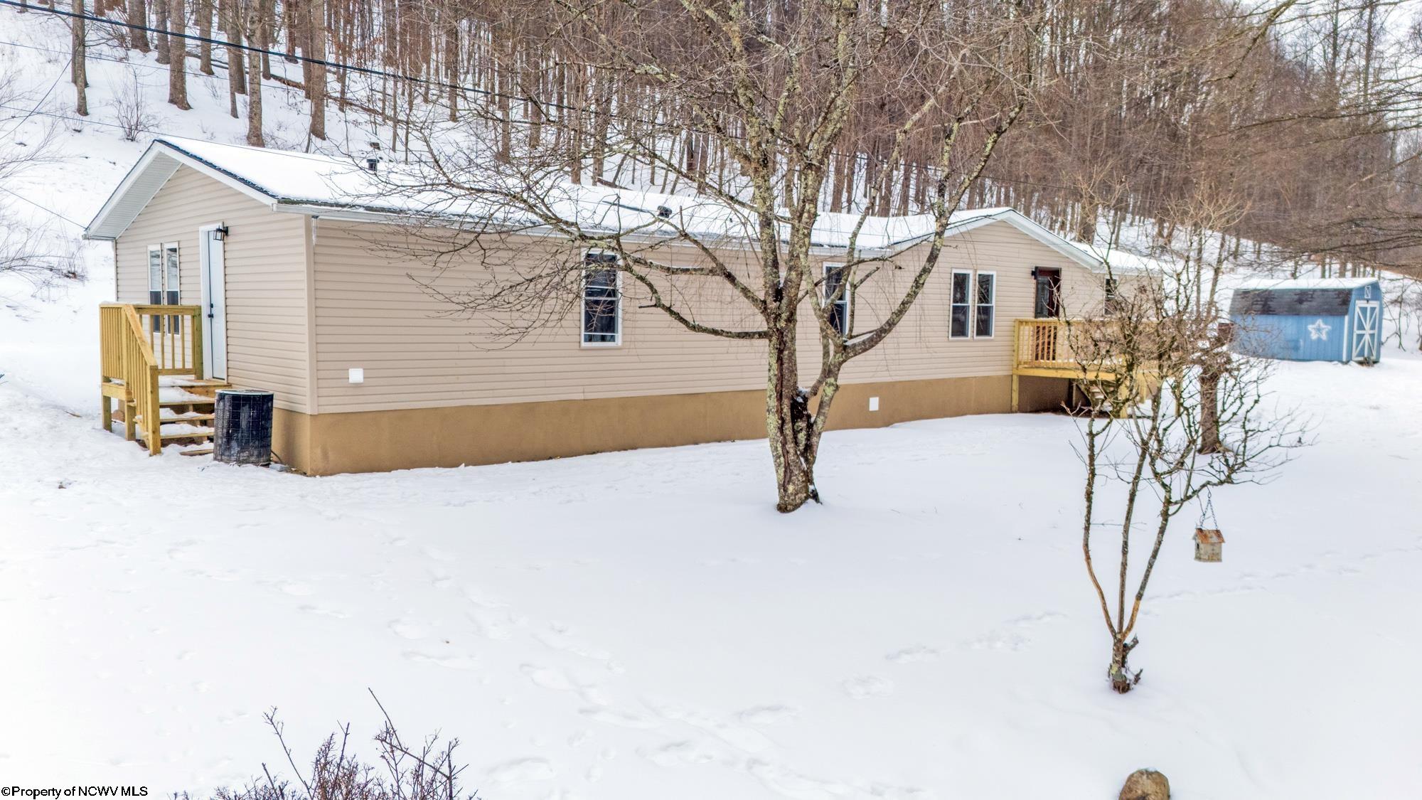 366 Samaria Road Fairmont, WV 26554 - Photo 2 of 26 Gallery Image 2