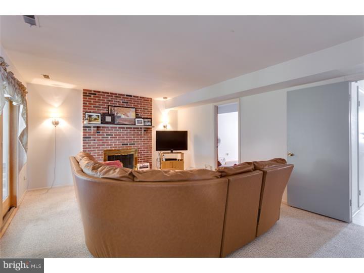 22 Hartford Road Sewell, NJ 08080 - Photo 12 of 25
