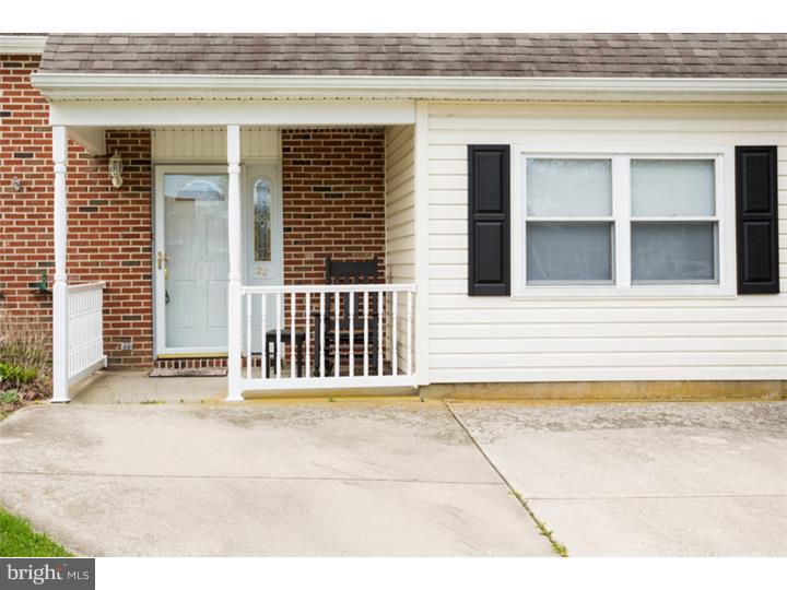 22 Hartford Road Sewell, NJ 08080 - Photo 3 of 25
