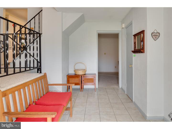 22 Hartford Road Sewell, NJ 08080 - Photo 4 of 25