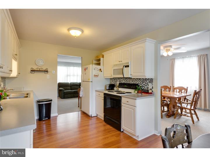 22 Hartford Road Sewell, NJ 08080 - Photo 7 of 25