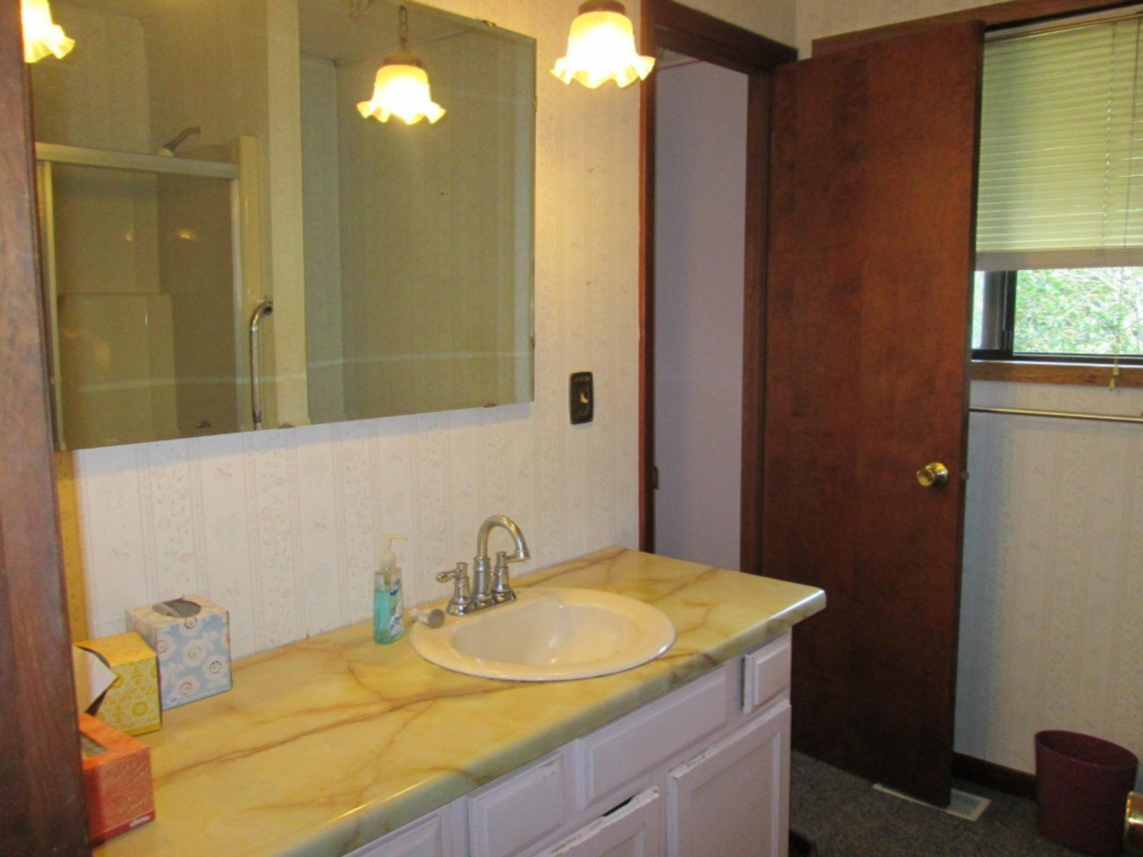 23112 Featherstone Road Sturgis, MI 49091 - Photo 11 of 29 Upstairs Bathroom