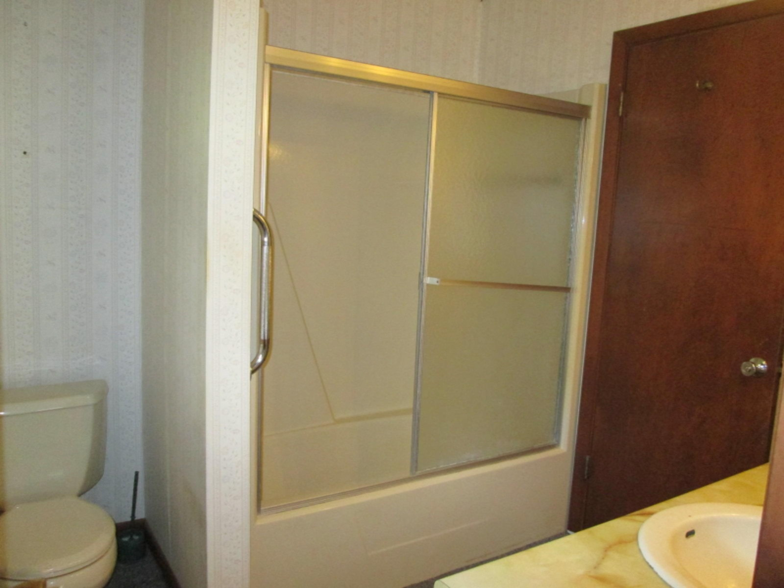 23112 Featherstone Road Sturgis, MI 49091 - Photo 12 of 29 Upstairs Bathroom