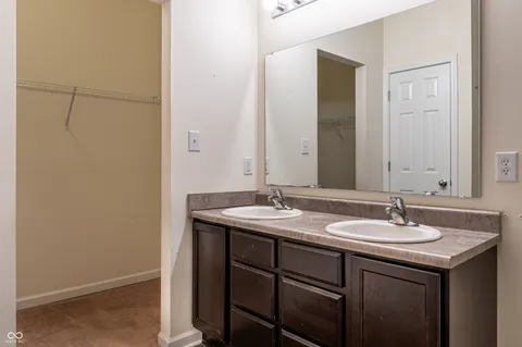 $250,000 | 5745 High Grass Lane, Indianapolis, IN 46235