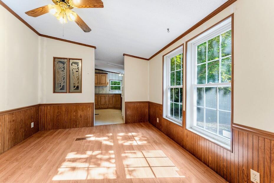 152 Belgrade Road Manchester, ME 04351 - Photo 9 of 26 DSC03836