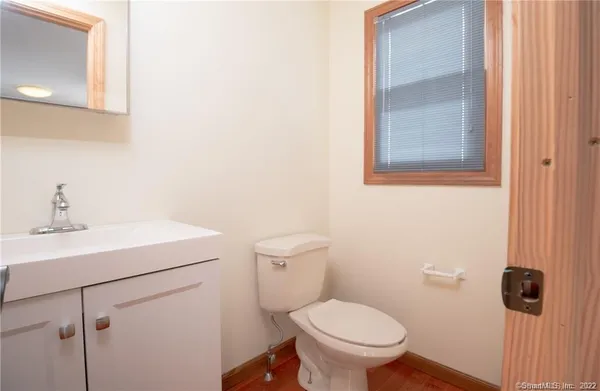 $2,250 | 2 Allspice Lane, Unit 2, Glastonbury, CT 06033