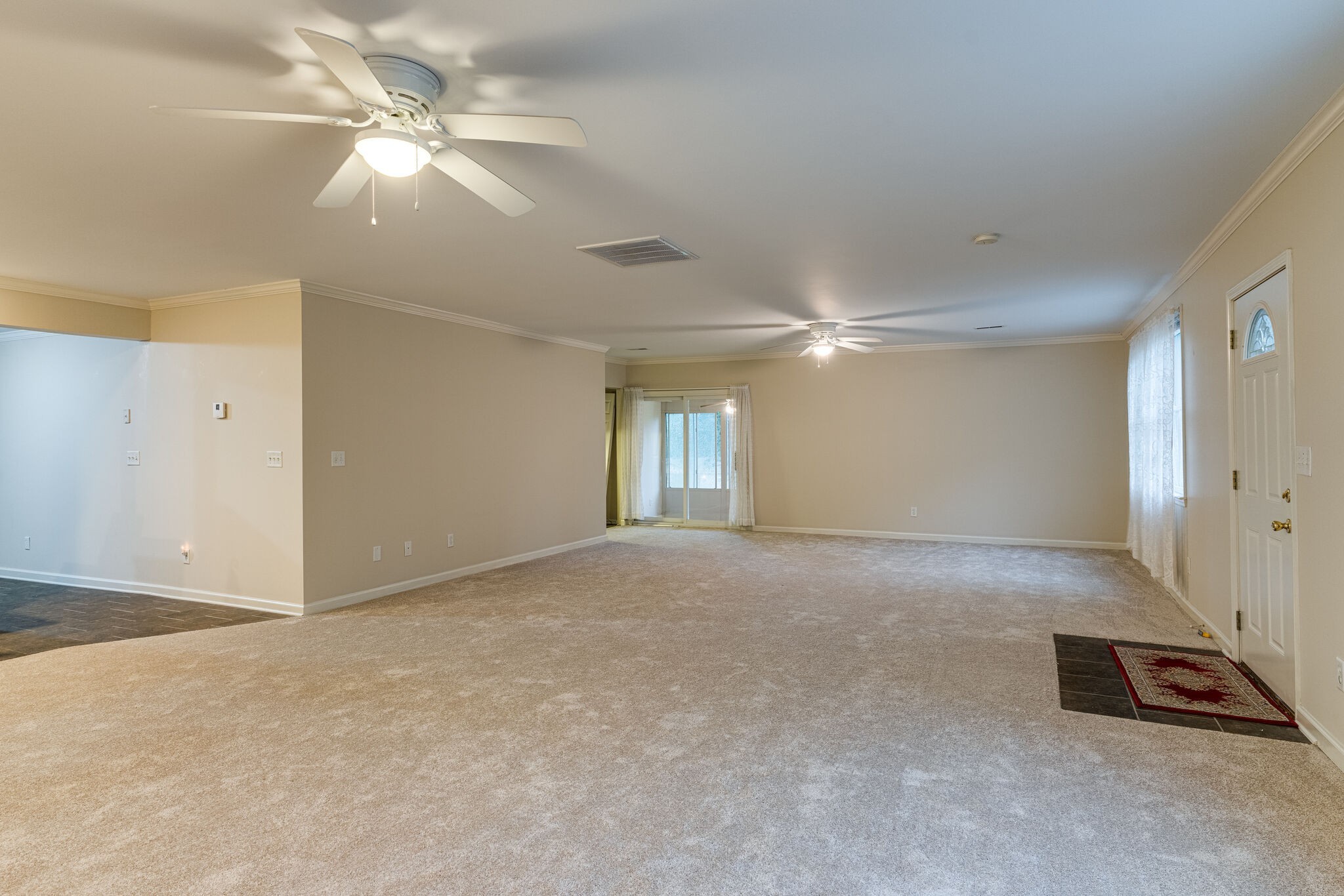 808 Nesbitt Lane Madison, TN 37115 - Photo 12 of 38 a view of a livingroom with a ceiling fan