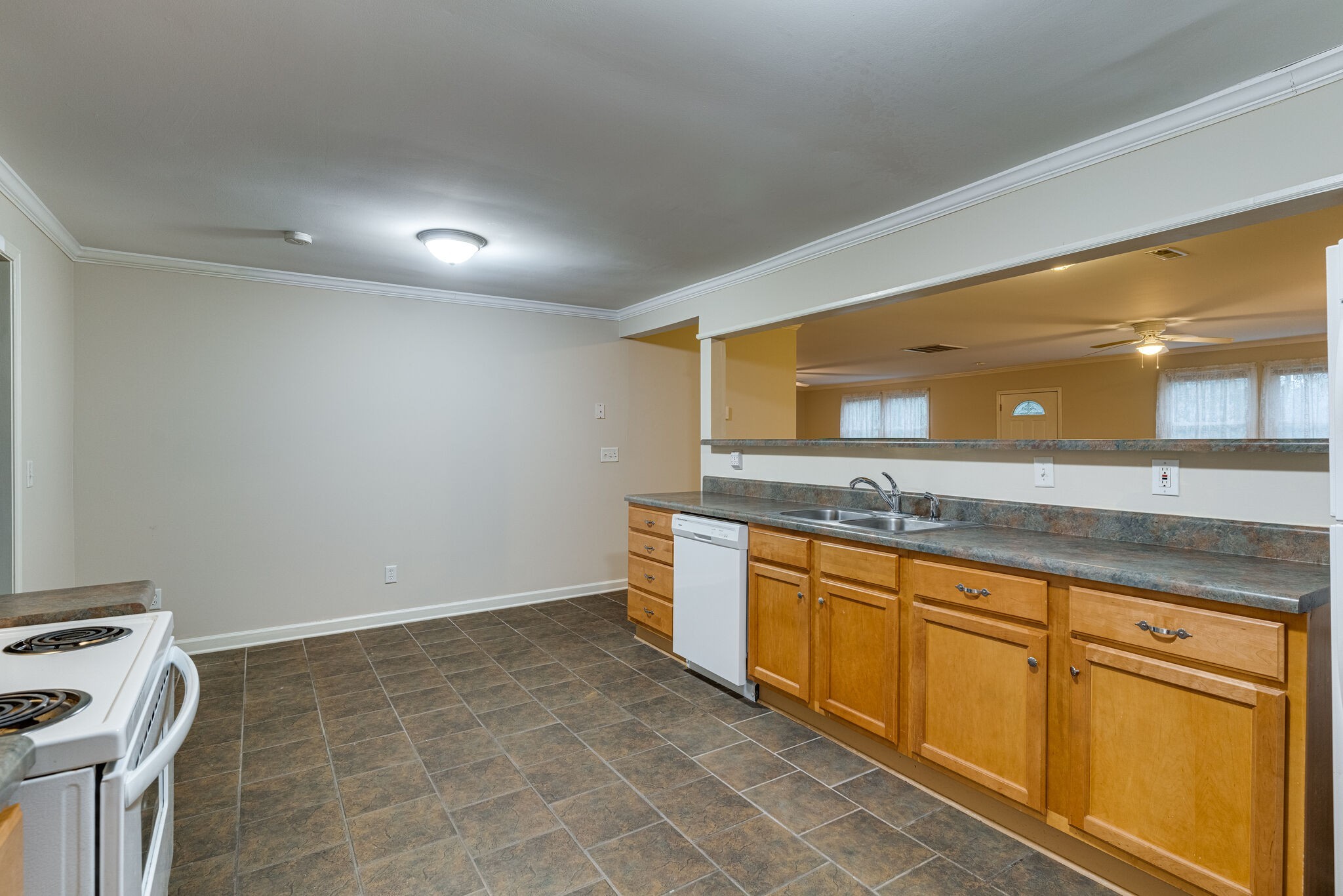 808 Nesbitt Lane Madison, TN 37115 - Photo 16 of 38 a large bathroom with a sink and a mirror