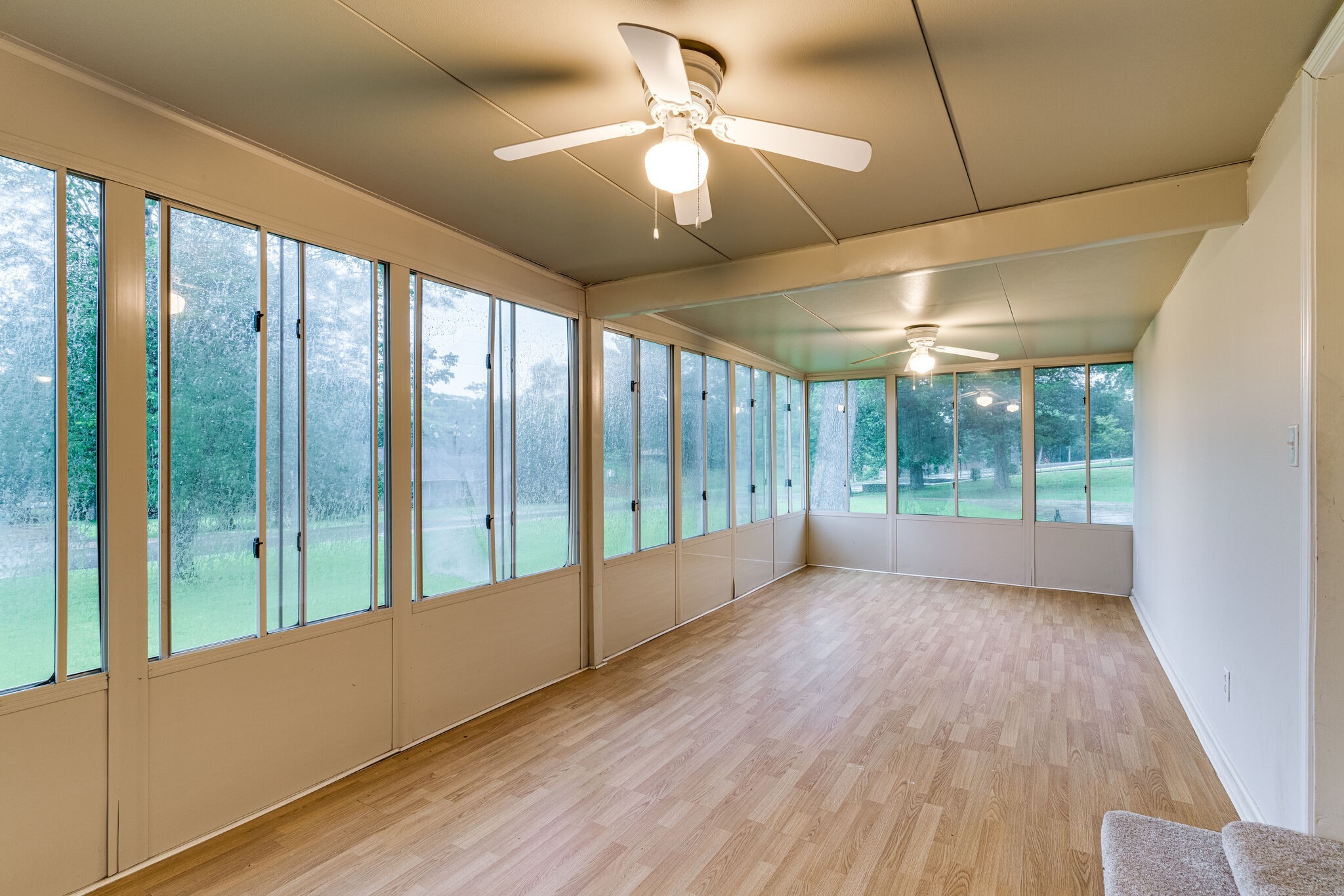 808 Nesbitt Lane Madison, TN 37115 - Photo 17 of 38 a view of big room with wooden floor and balcony