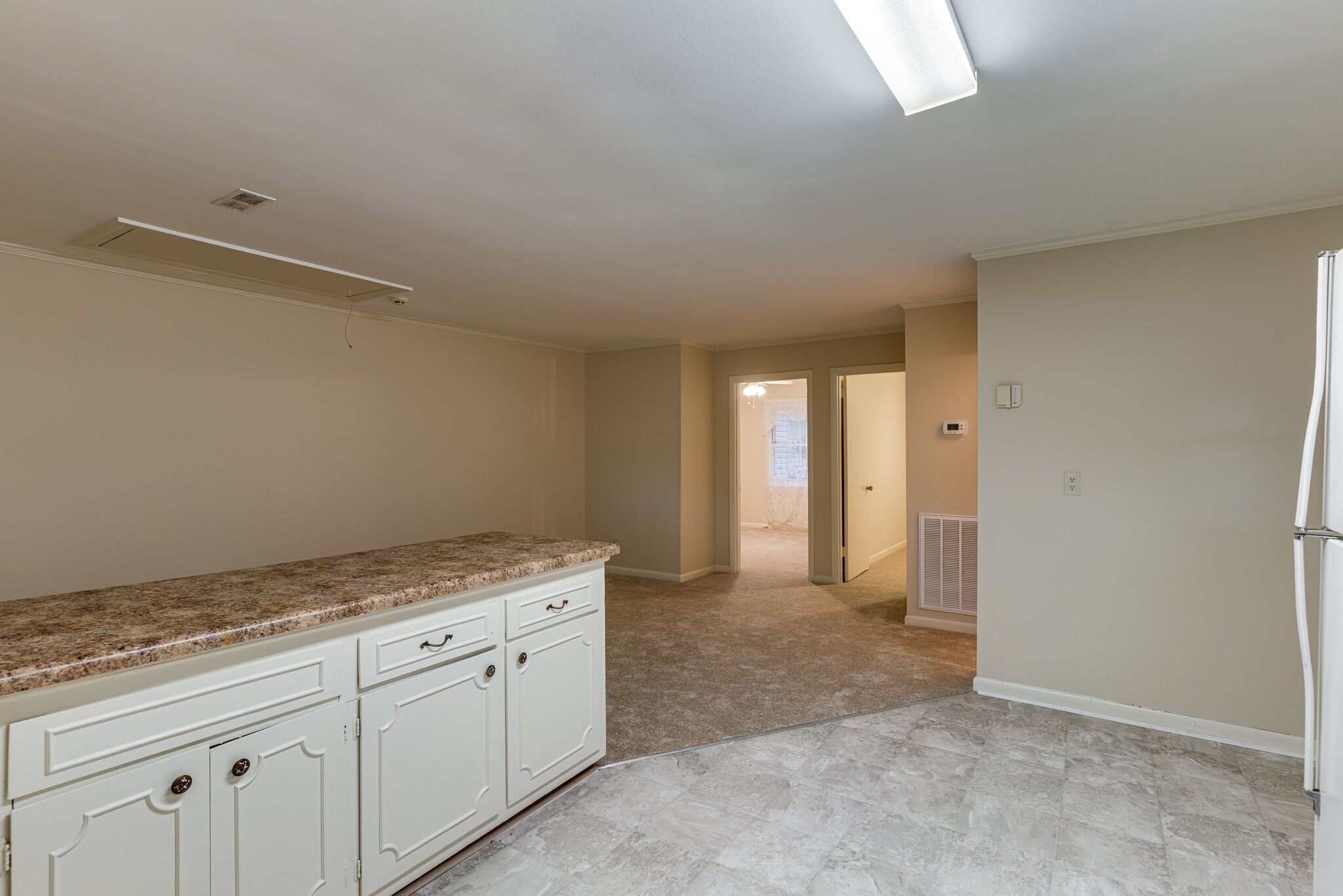 808 Nesbitt Lane Madison, TN 37115 - Photo 29 of 38 a view of a kitchen cabinets and empty room