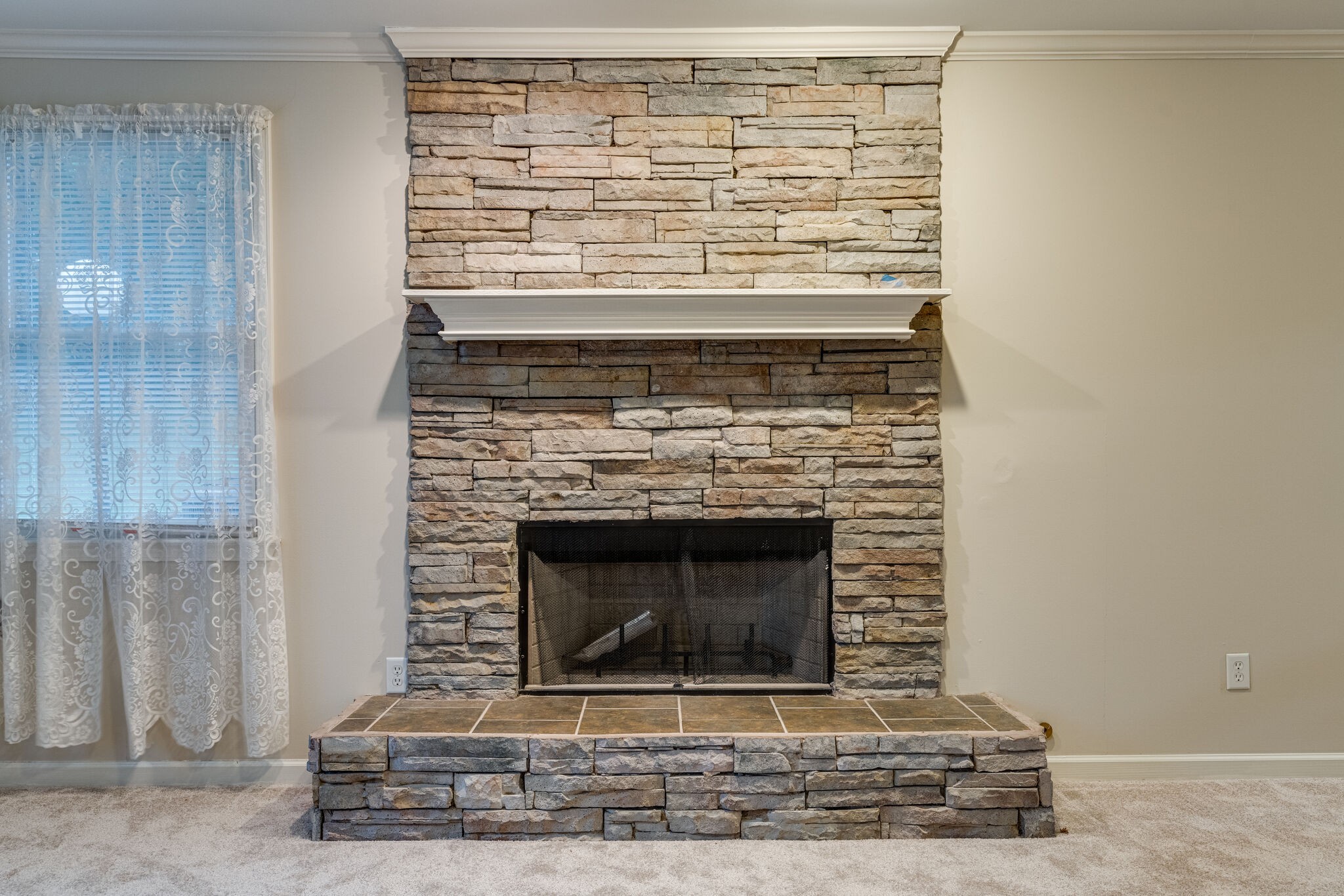 808 Nesbitt Lane Madison, TN 37115 - Photo 9 of 38 a stove top oven sitting inside of a kitchen