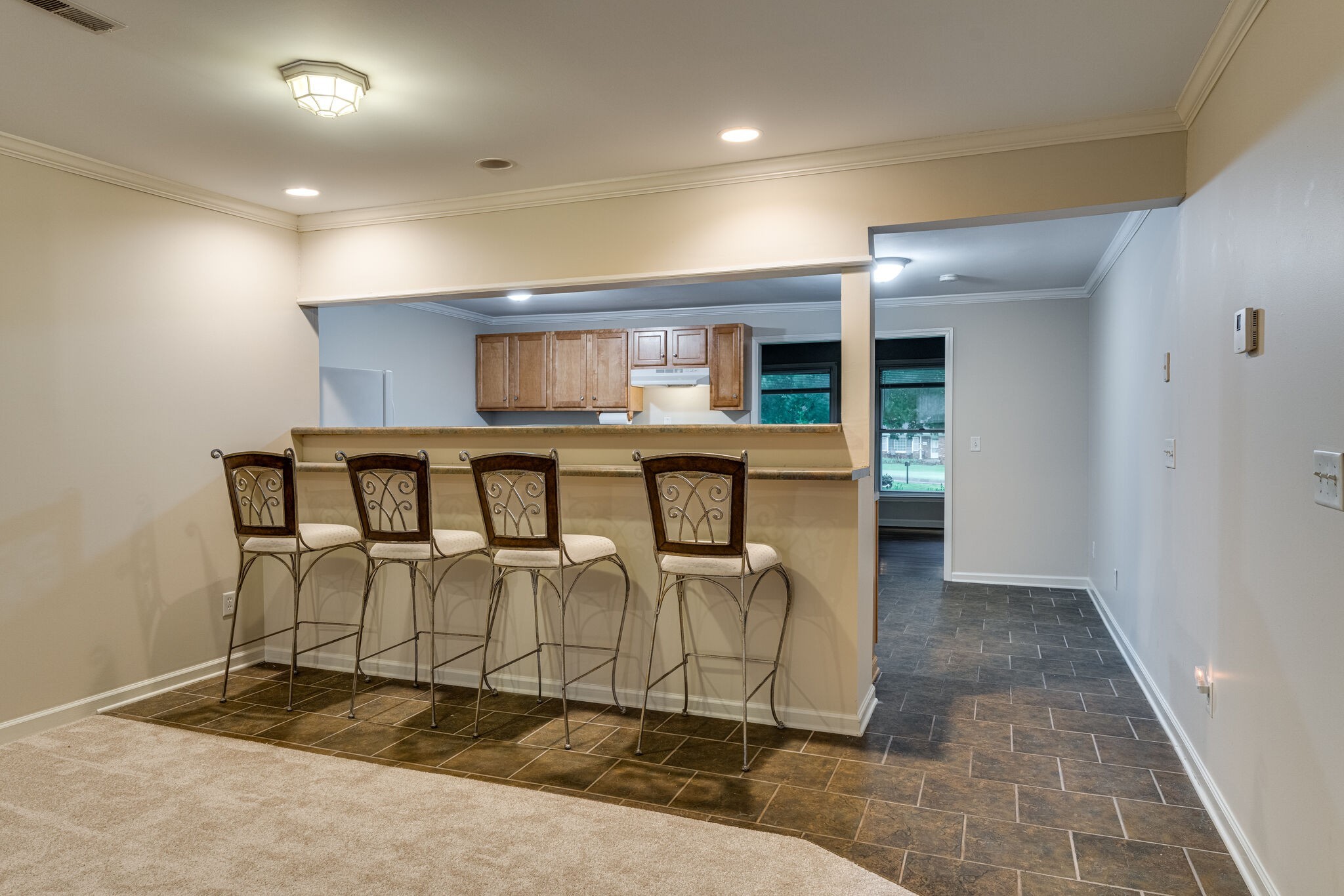808 Nesbitt Lane Madison, TN 37115 - Photo 10 of 38 a view of a chairs and table in a room