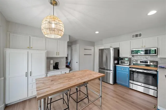 $449,000 | 12100 West 103rd Terrace, Overland Park, KS 66215