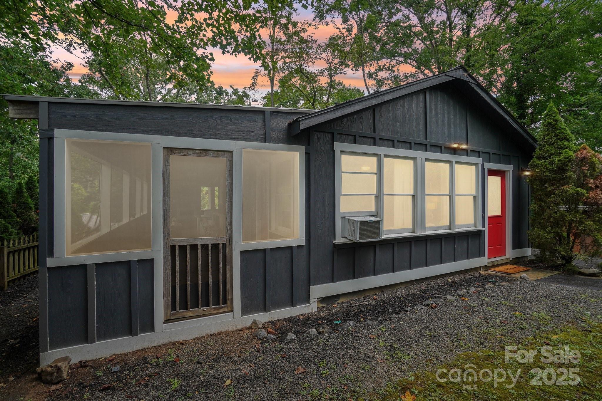 15 Pinewood Road Asheville, NC 28805 - Photo 36 of 36 Gallery Image 36