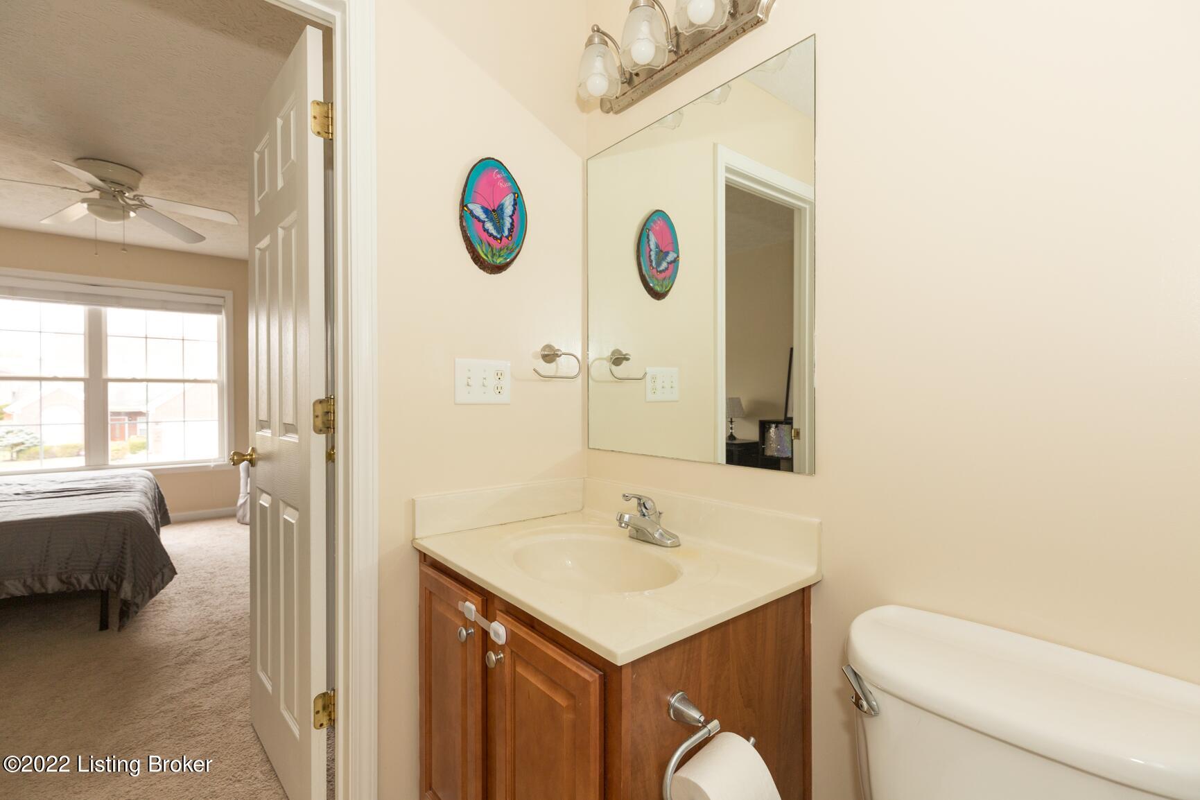 6911 Fernview Road Louisville, KY 40291 - Photo 22 of 40 6911 Fernview-23