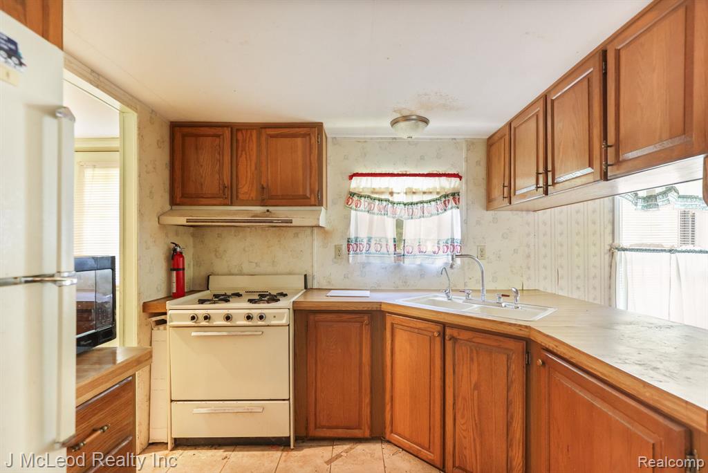 4198 Kirk Road Vassar, MI 48768 - Photo 14 of 37
