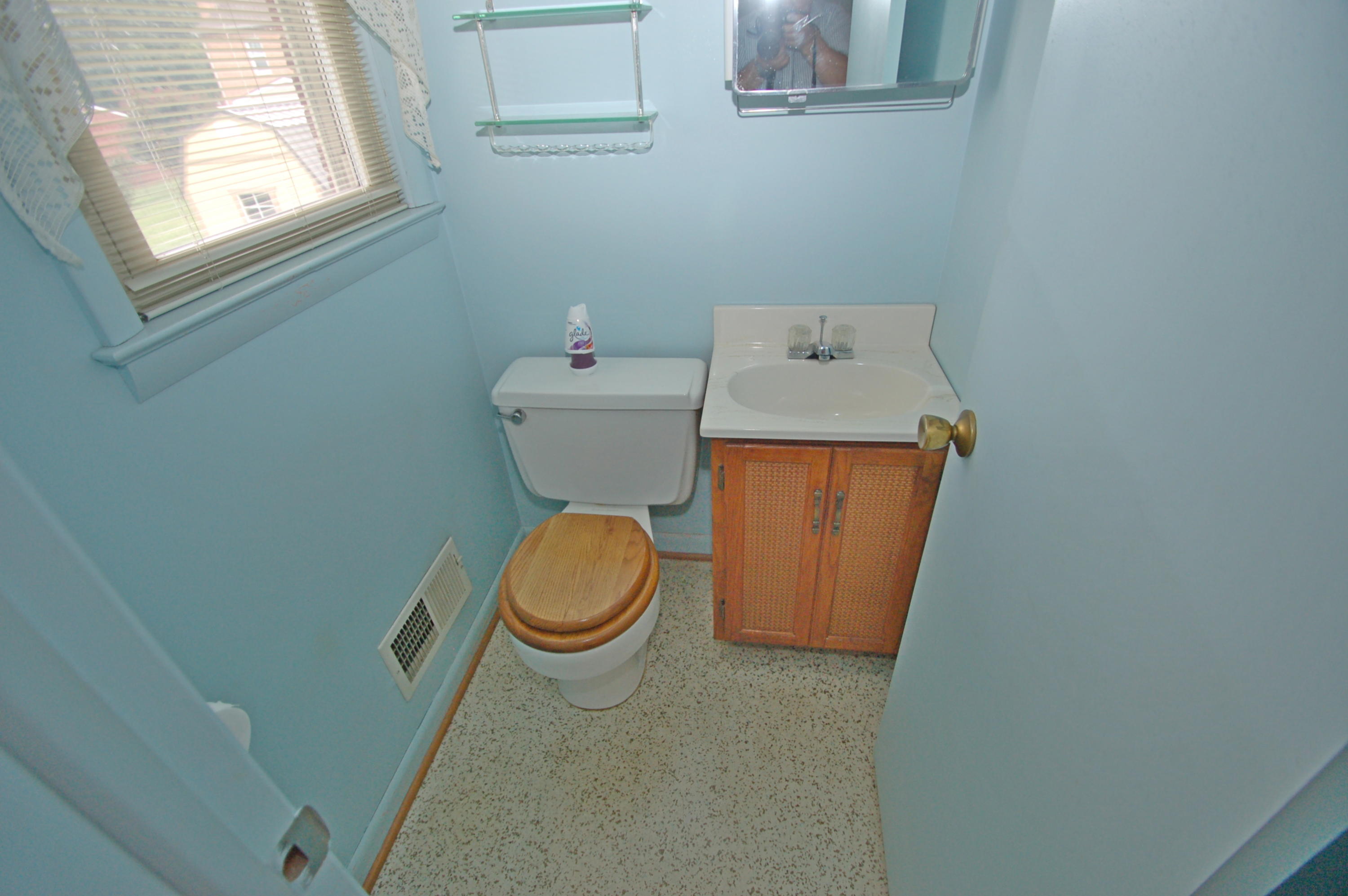 6715 Laban Road Roanoke, VA 24019 - Photo 16 of 28 016(1)
