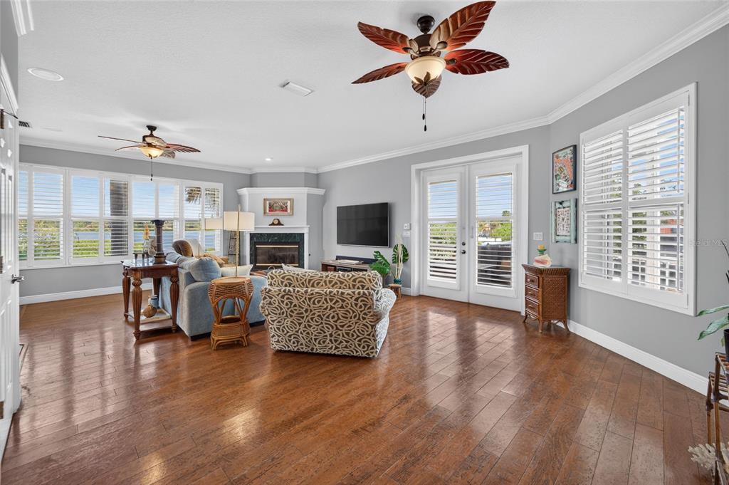 339 Manatee Lane Tarpon Springs, FL 34689 - Photo 17 of 35