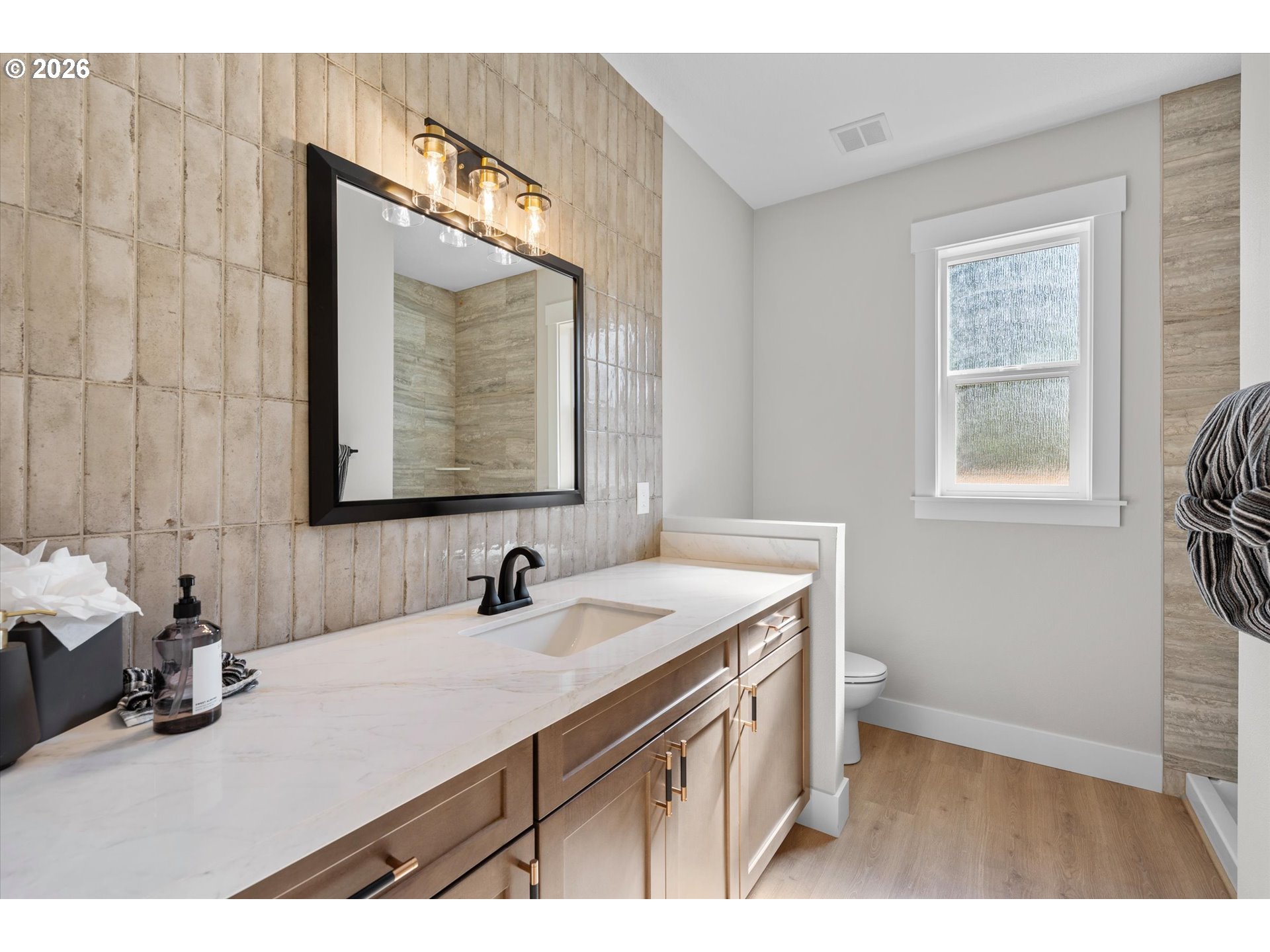 19127 Southwest Ellerson Street Beaverton, OR 97078 - Photo 9 of 43 Bathroom
