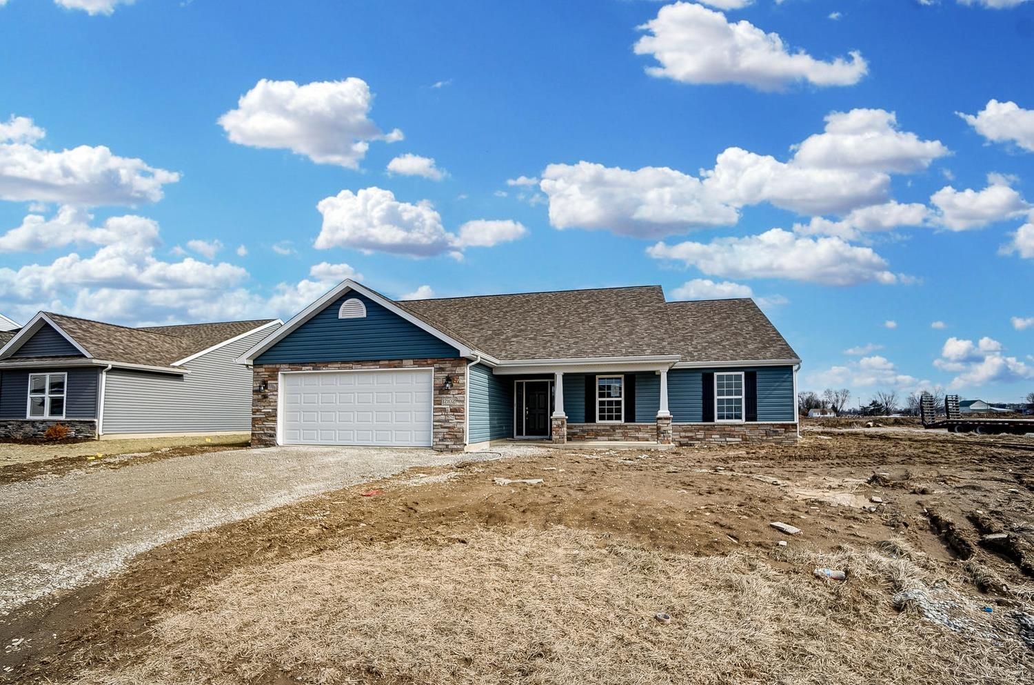 12102 Bozzio Road Fort Wayne, IN 46818 - Photo 1 of 27
