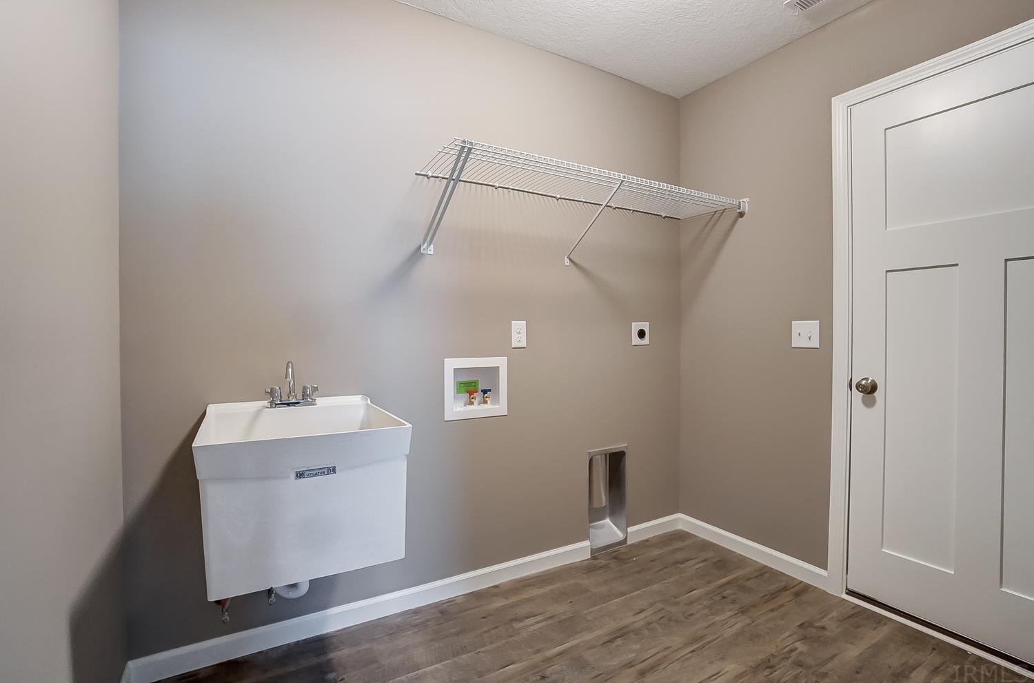 12102 Bozzio Road Fort Wayne, IN 46818 - Photo 23 of 27