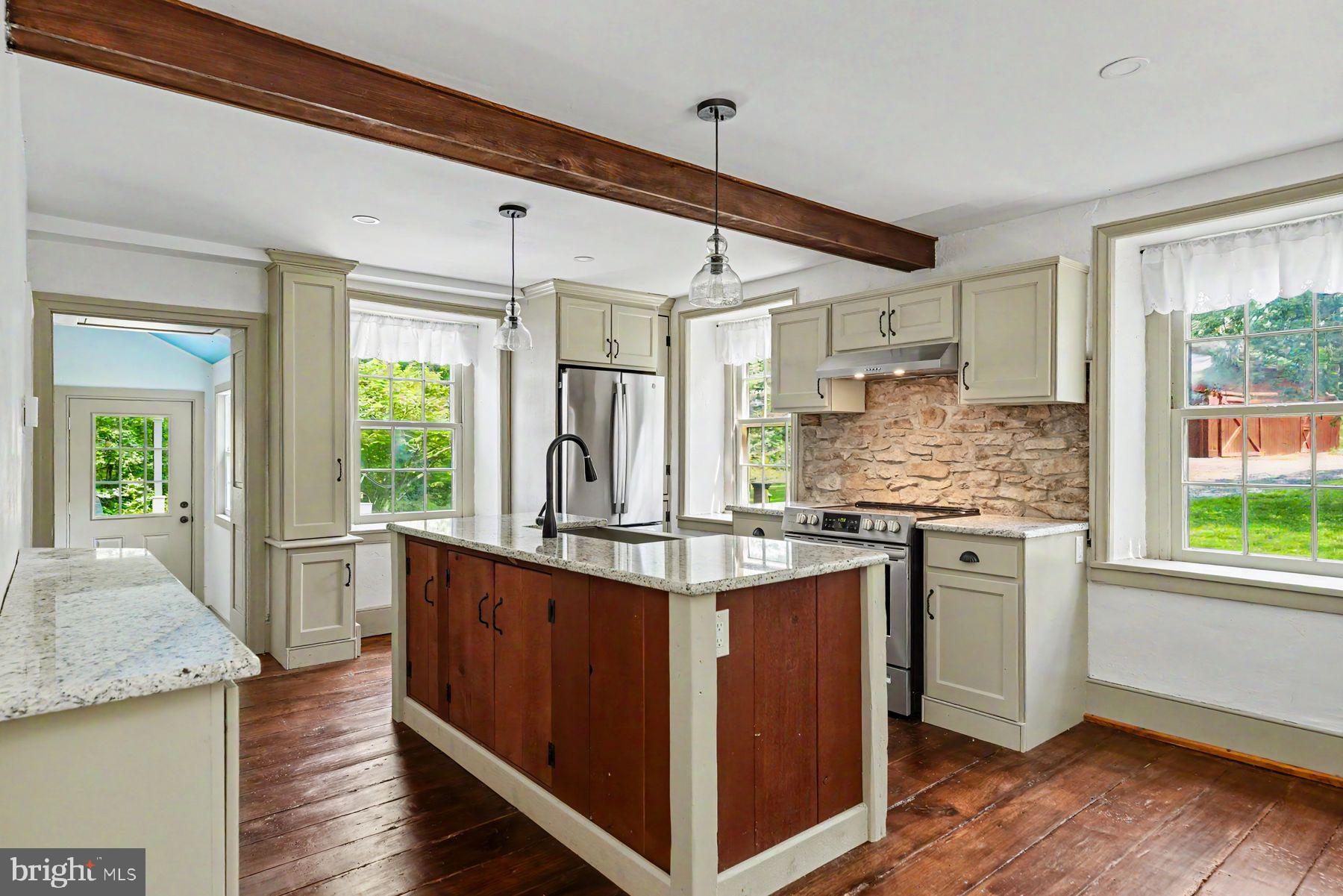 1067 West Thatcher Road Quakertown, PA 18951 - Photo 16 of 60